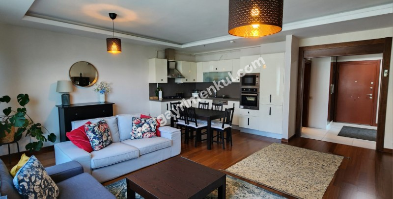 ATAŞEHIR 'DE 2+1 SATILIK DAİRE 