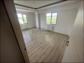 GÜVENAY - ÇORUM BAYAT GEDİĞİ KEREBİ GAZİ CAMİİ YAKINI DAİRE