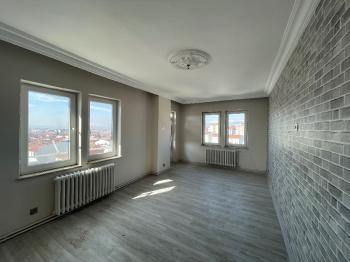 GÜVENAY - ÇORUM MERKEZ EŞREF HOCA CADDESİ SATILIK DUBLEKS 5+1 DAİRE
