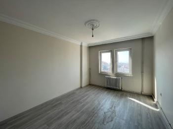 GÜVENAY - ÇORUM MERKEZ EŞREF HOCA CADDESİ SATILIK DUBLEKS 5+1 DAİRE