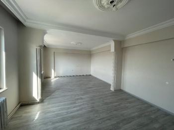 GÜVENAY - ÇORUM MERKEZ EŞREF HOCA CADDESİ SATILIK DUBLEKS 5+1 DAİRE