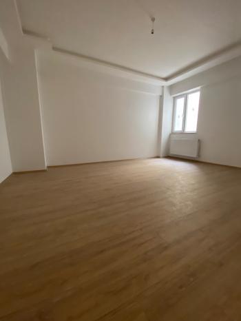 Güvenay - Çorum Ulukavak Mah.19 Mayıs Okulu Civarı Satılık Daire