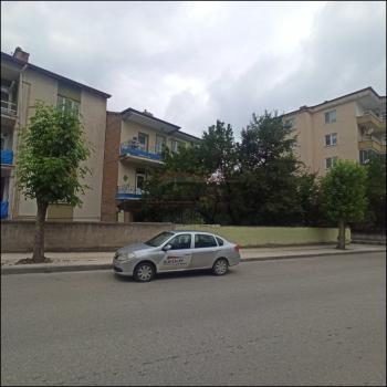 ACİL SATILIK Çorum Gülabibey Polis Lojmanları Karşısı 3 Katlı Bina