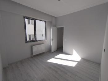 GÜVENAY - ÇORUM ÇEPNİ MAH. FEN LİSESİ CİVARI SATILIK 2+1 DAİRE