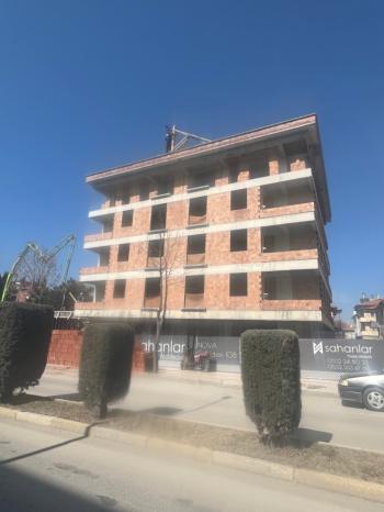 GÜVENAY - ÇORUM KALE MAH. ALAADDİN CAMİİ KARŞISINDA 3+1 SATILIK DAİRE 