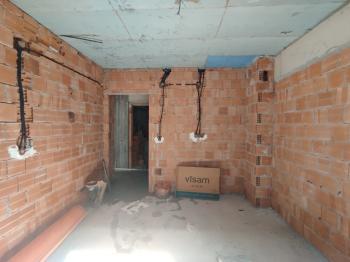 GÜVENAY - ÇORUM FEN LİSESİ CİVARI SATILIK 2+1 ARA KAT DAİRE