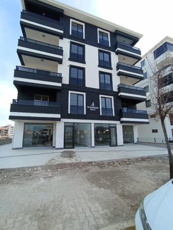 Güvenay - Çorum Çepni Fen Lisesi Cadde Üzeri Kiralık Dükkan Mağaza 