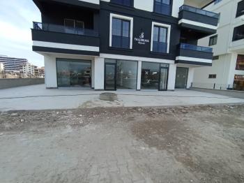 GÜVENAY - ÇORUM ÇEPNİ FEN LİSESİ CADDE ÜZERİ DÜZ GİRİŞ 150 M² KİRALIK DÜKKAN 