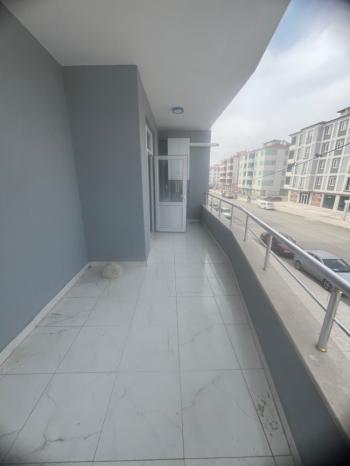 GÜVENAY - ÇORUM YUMURTA İLK OKULU KARŞISI ÖZGÜR EVLER 3+1 SATILIK DAİRE 