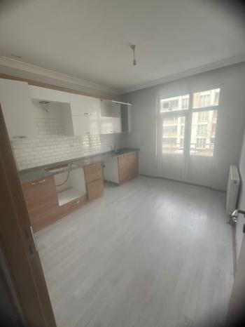 GÜVENAY - ÇORUM YUMURTA İLK OKULU KARŞISI ÖZGÜR EVLER 3+1 SATILIK DAİRE 