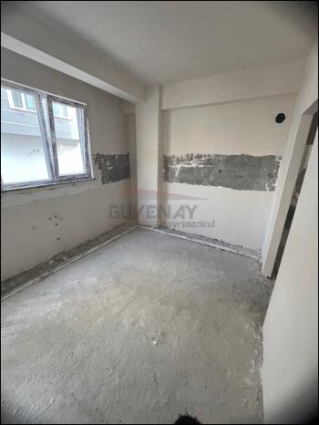 Güvenay - Çorum Ulukavak Mah. Buhara Opet Karşısı 2+1 Satılık