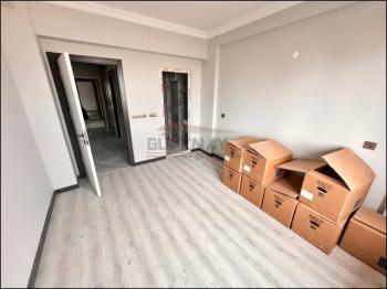 GÜVENAY - ÇORUM FEN LİSESİ CİVARI SATILIK 3+0 DAİRE 