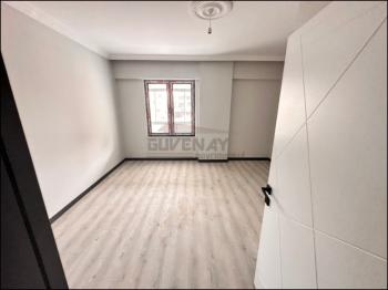 GÜVENAY - ÇORUM FEN LİSESİ CİVARI SATILIK 3+0 DAİRE 