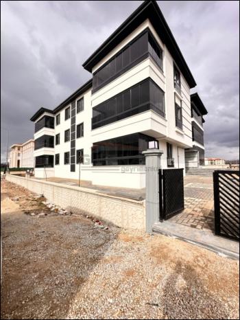 GÜVENAY - ÇORUM FEN LİSESİ CİVARI SATILIK 3+0 DAİRE 