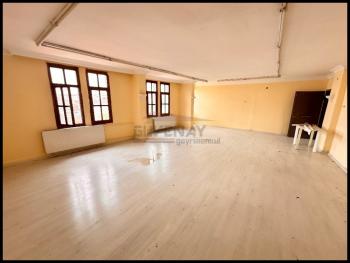 GÜVENAY – ÇORUM GAZİ CADDESİ PTT ARKASI – SATILIK SON KAT OFİS