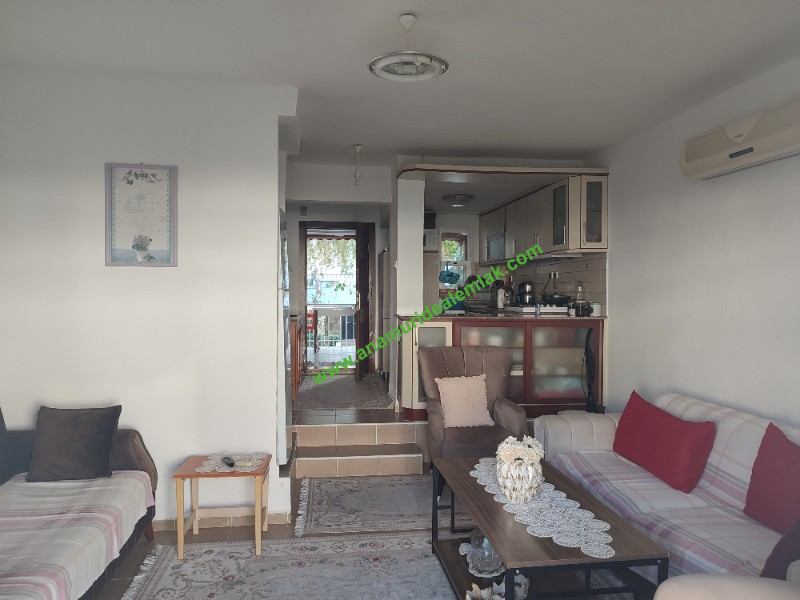 ANAMUR GÜZELYURT'TA DENİZ'E 100 METRE MESAFEDE SATILIK VİLLA