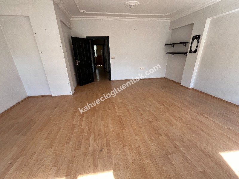  KAHVECİOĞLU EMLAK'DAN İMAMHATİP SOK SATILIK BÜRO & OFİS
