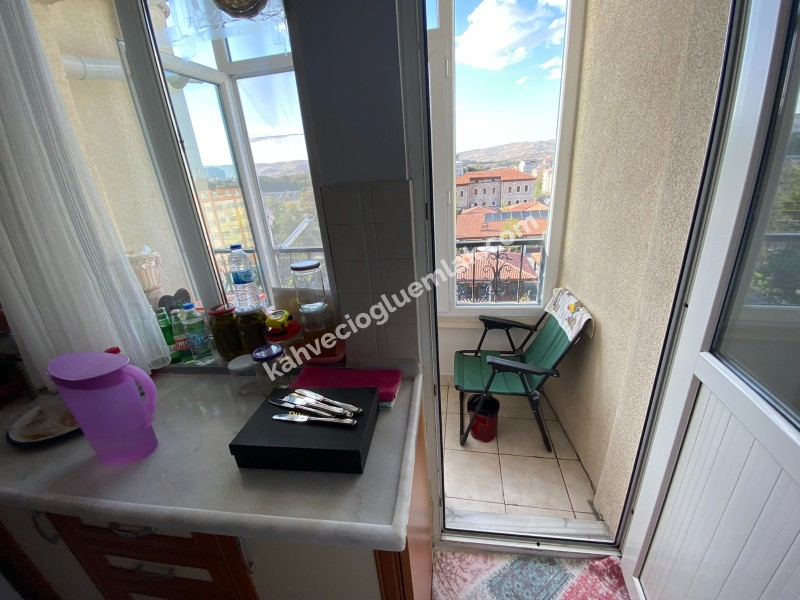 SİVAS MERKEZ MEVLANA MAH RAHMİ GÜNAY CAD SATILIK DAİRE