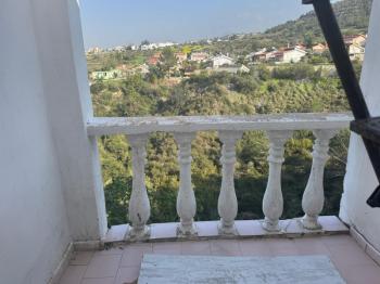 GİRNE ÇATALKÖYDE İKİZ EV