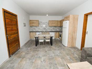  İLK EVİM KREDİSİNE UYGUN HASPOLAT BÖLGESİNDEZEMİN KAT  FUL EŞYALI SATILIK DAİRE