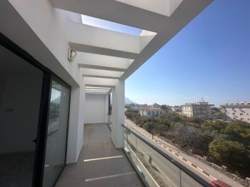 GİRNE ALSANCAK BÖLGESİNDE SATILIK YENİ SIFIR PENTHOUSE