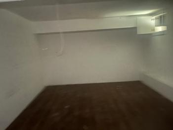 KIBRIS LEFKOŞA DEREBOYU ANA CADDE ÜZERİNDE KİRALIK İŞ YERİ