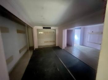KIBRIS LEFKOŞA DEREBOYU ANA CADDE ÜZERİNDE KİRALIK İŞ YERİ