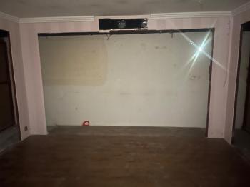 KIBRIS LEFKOŞA DEREBOYU ANA CADDE ÜZERİNDE KİRALIK İŞ YERİ