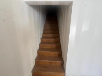 KIBRIS LEFKOŞA DEREBOYU ANA CADDE ÜZERİNDE KİRALIK İŞ YERİ