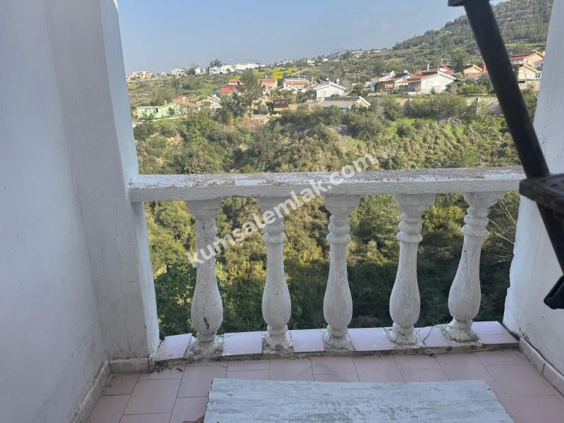 GİRNE ÇATALKÖYDE İKİZ EV