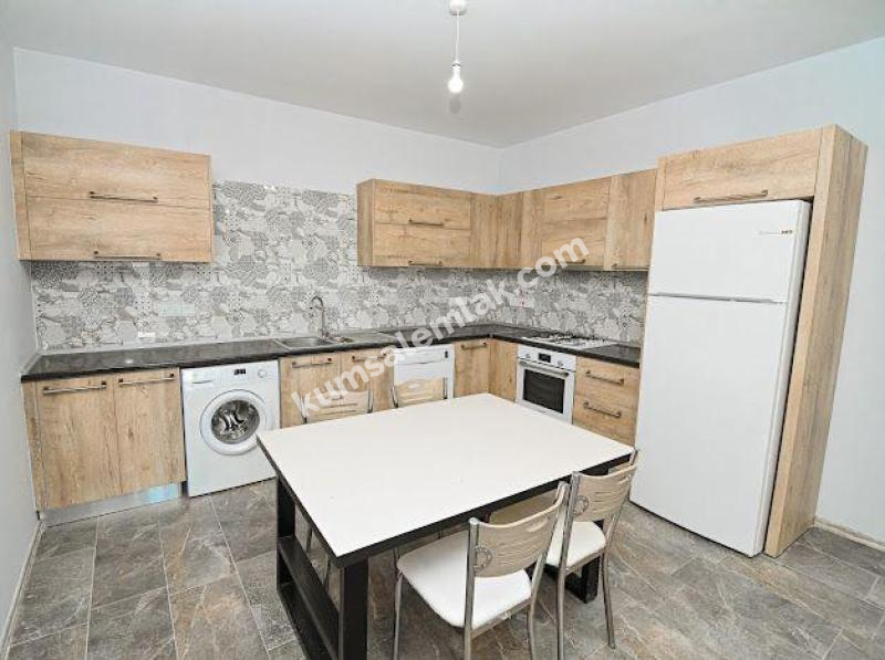  İLK EVİM KREDİSİNE UYGUN HASPOLAT BÖLGESİNDEZEMİN KAT  FUL EŞYALI SATILIK DAİRE