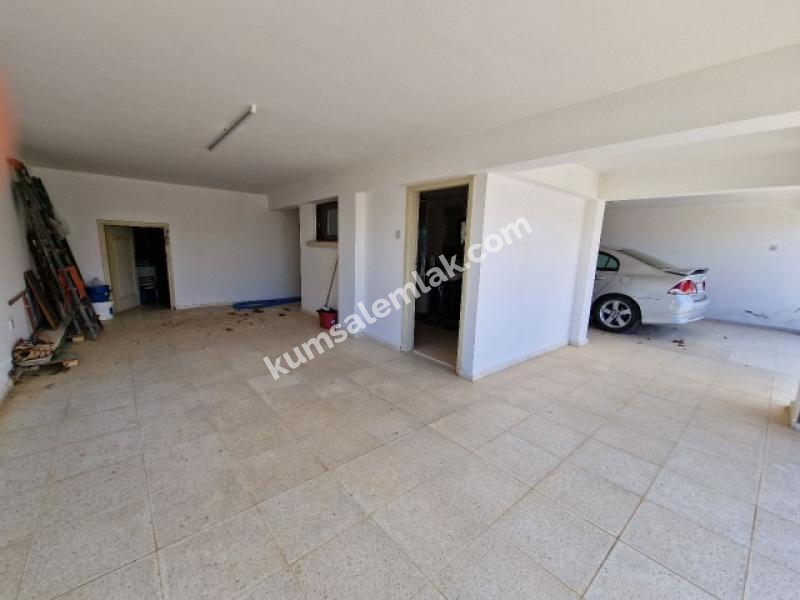 GİRNE ÇATALKÖYDE SATILIK DAĞ -DENİZ MANZARALI 4+1 VİLLA
