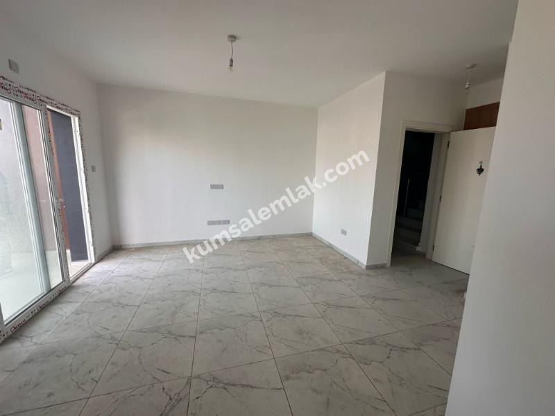 KIBRIS LEFKOŞA KÜÇÜKKAYMAKLI BÖLGESİNDE SATILIK DAİRE