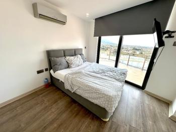 Girne Akacan Elegance’ta Penthouse Dubleks – Deniz & Dağ Manzaralı