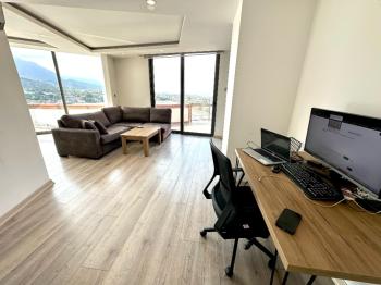 Girne Akacan Elegance’ta Penthouse Dubleks – Deniz & Dağ Manzaralı