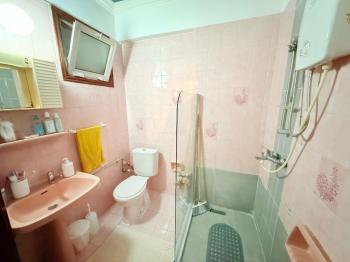 Girne Merkezde Türk Malı 2+1 Geniş Satılık Daire 