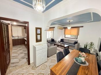 Girne Merkezde Türk Malı 2+1 Geniş Satılık Daire 