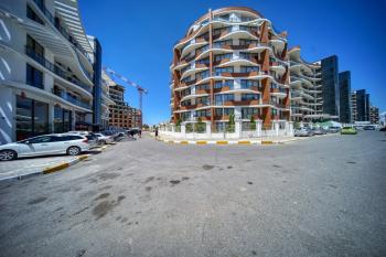 Kıbrıs Girne Akacan Elegance'da Elit Blokta Geniş 3+1 Satılık Daire