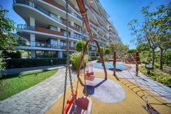 Kıbrıs Girne Akacan Elegance'da Elit Blokta Geniş 3+1 Satılık Daire