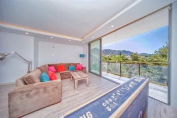 Kıbrıs Girne Akacan Elegance'da Elit Blokta Geniş 3+1 Satılık Daire
