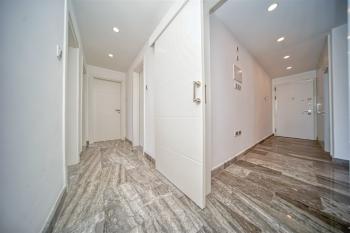Kıbrıs Girne Akacan Elegance'da Elit Blokta Geniş 3+1 Satılık Daire