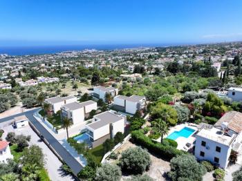 Bellapais Bölgesinde Yer alan yeni Lüx Full Deniz Manzaralı Villa Projesi