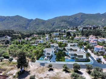 Bellapais Bölgesinde Yer alan yeni Lüx Full Deniz Manzaralı Villa Projesi