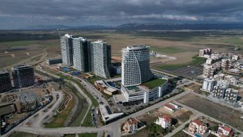 İskele Long Beach Bölgesinde Satılık 1+0  Residence Daireler