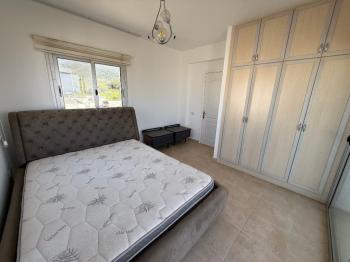 Girne Edremitte Havuzlu ve Manzaralı Ensuite 3+1 Kiralık Eşyasız Villa 
