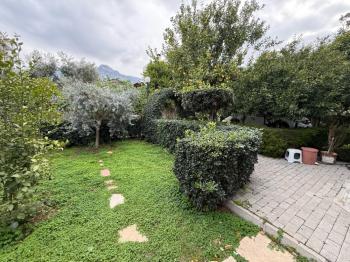 Girne Karaoğlanoğlunda Havuzlu Sitede Kiralık 3+1 İkiz Ev 