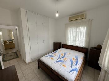 Girne Karaoğlanoğlunda Havuzlu Sitede Kiralık 3+1 İkiz Ev 