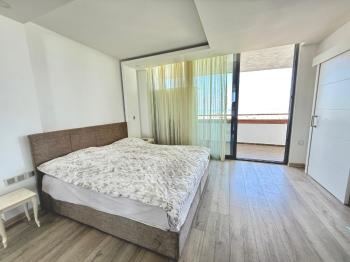 Girne’nin En Prestijli Sitesinde Full Deniz Manzaralı 4+1 Lüks Daire