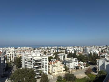 Girne’nin En Prestijli Sitesinde Full Deniz Manzaralı 4+1 Lüks Daire