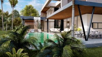 Kuzey Kıbrıs Girne Bellapais Bölgesinde Yer alan Satılık 5+1 Tripleks Villa 